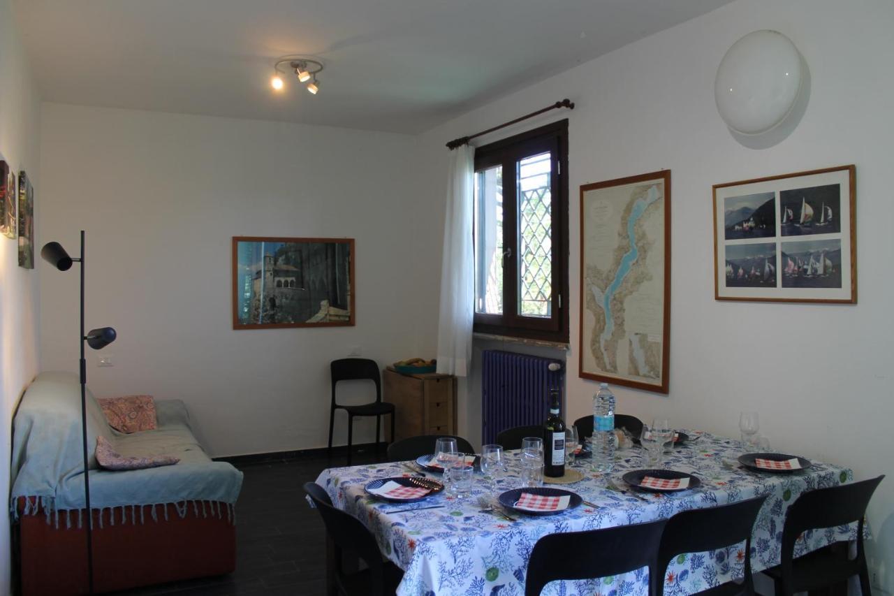 Casa Vacanze Tana Della Volpe Ispra Εξωτερικό φωτογραφία