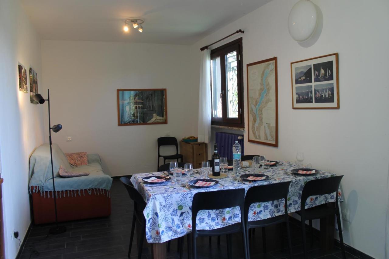 Casa Vacanze Tana Della Volpe Ispra Εξωτερικό φωτογραφία
